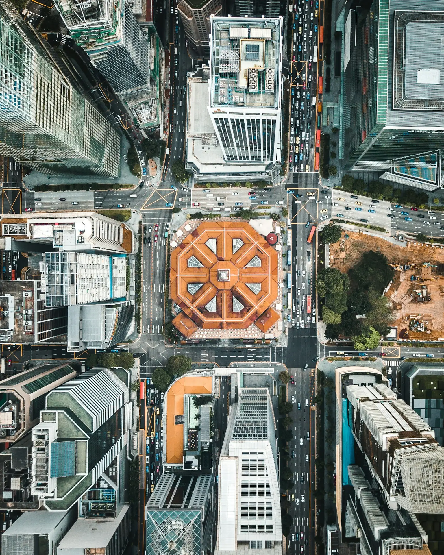 Vue aérienne par drone de bâtiments pour la photographie immobilière
