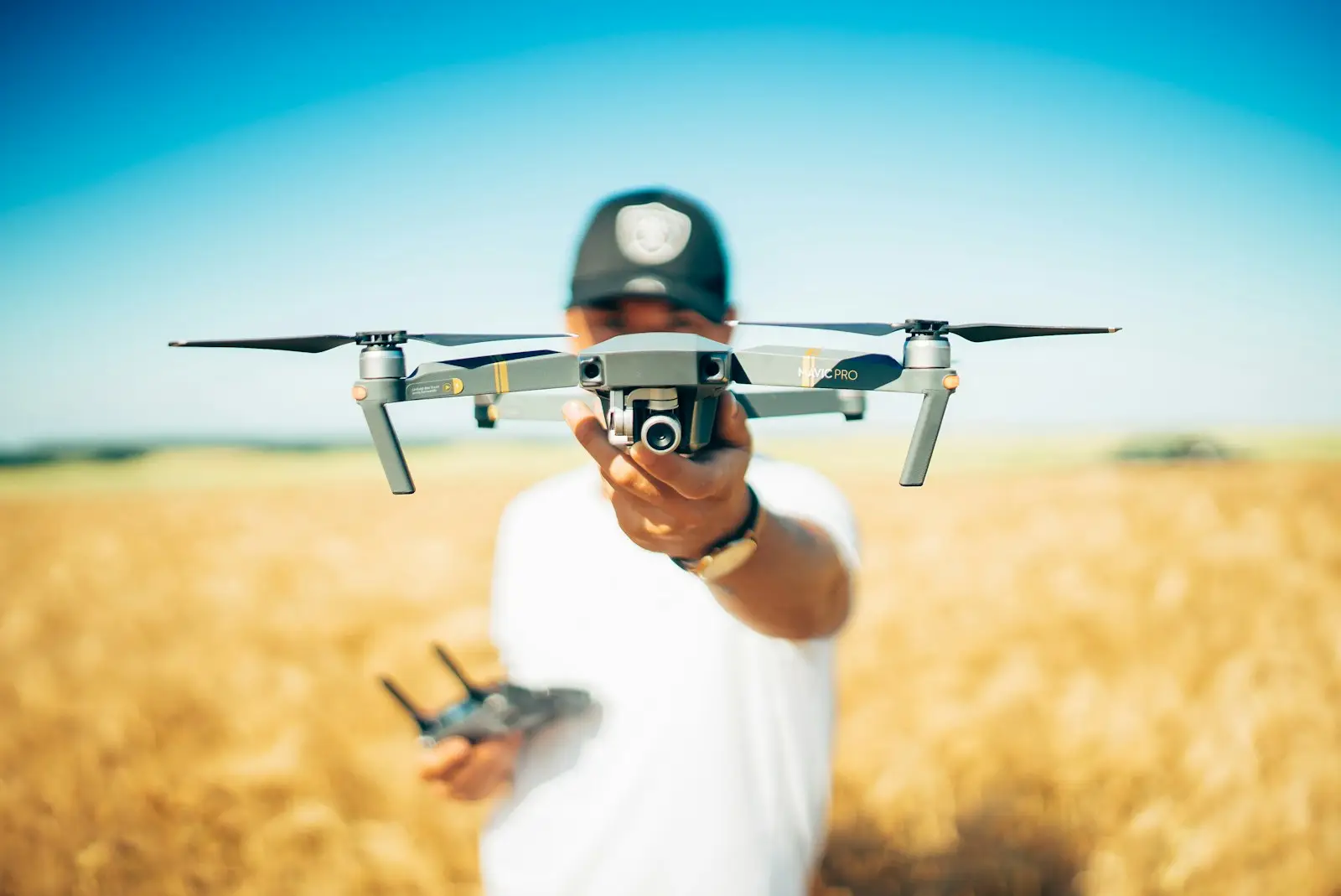 Drone quadricoptère illustrant l’impact du drone sur la photographie traditionnelle