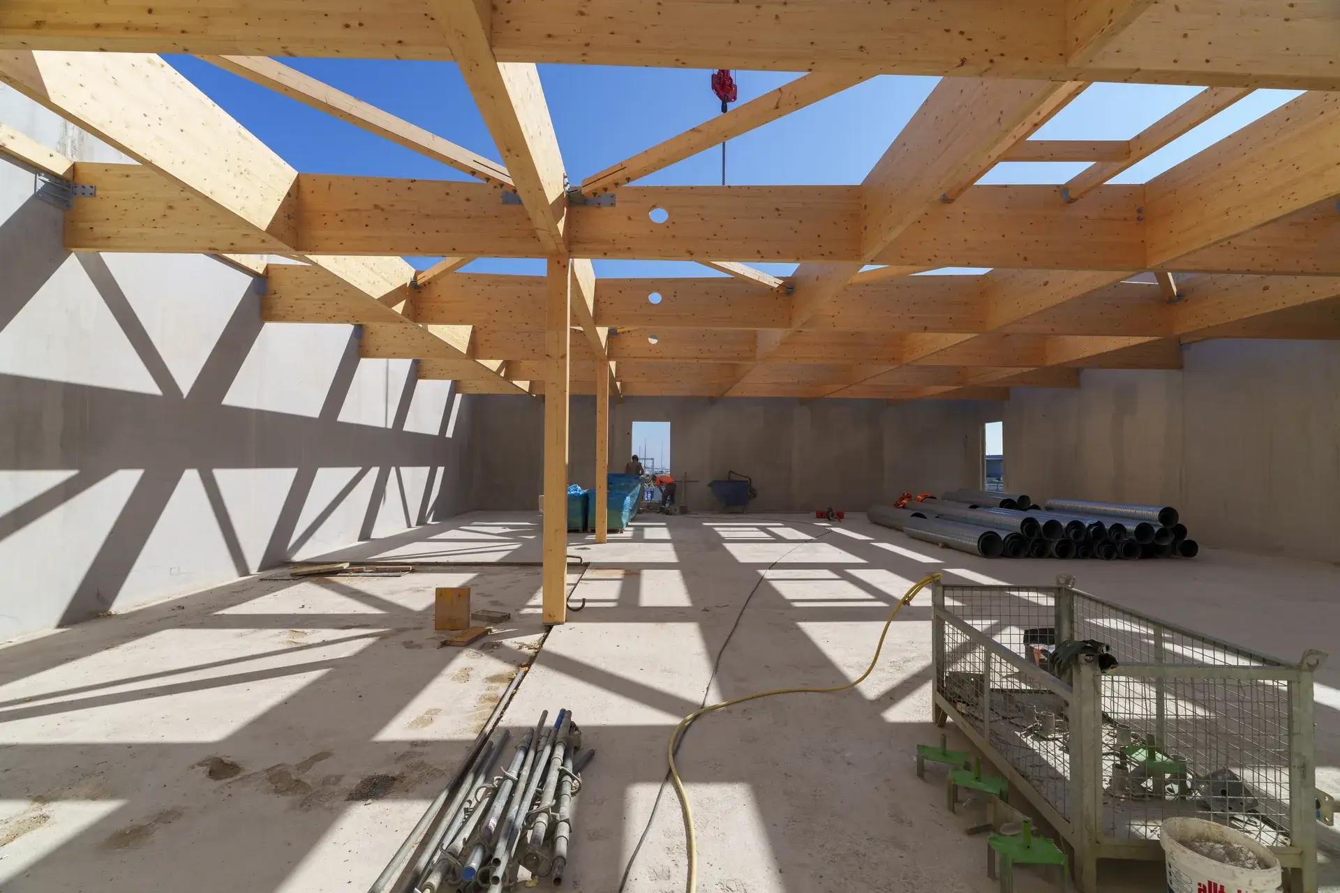 Suivi de chantier drone charpente bois à Cherbourg
